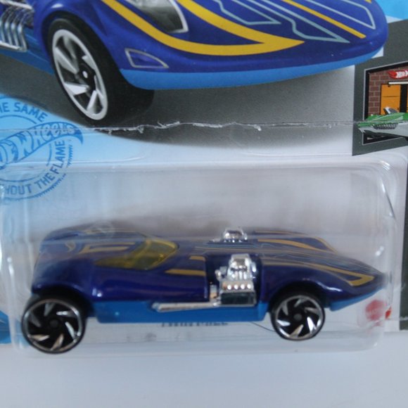 2020 Mattel Hot Wheels Twin Mill (Blue) HW Dream Garage 3/5 - Picture 2 of 3